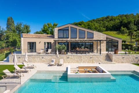 Huis Zamask, Pazin - Okolica, 240m2