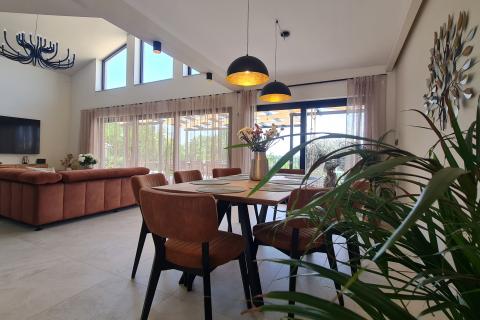 Huis Zamask, Pazin - Okolica, 240m2