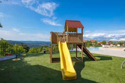 Huis Zamask, Pazin - Okolica, 240m2