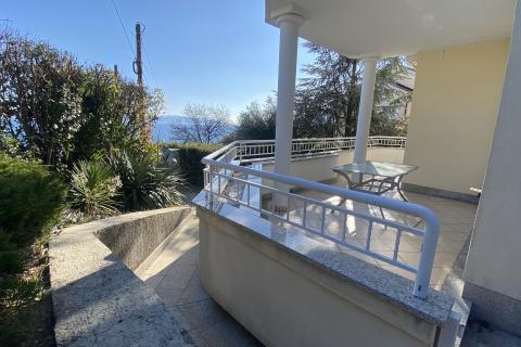 OPATIJA, IČIĆI - Stan 75 m2 sa terasom i pogledom na more