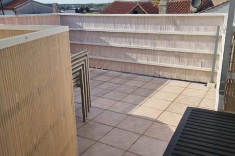 ISTRIEN, MEDULIN &ndash; 2-Zimmern-Apartment mit Terrasse und Meerblick