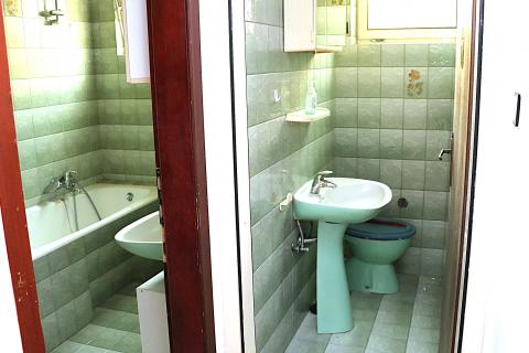 POREČ-stan u prizemlju s okućnicom