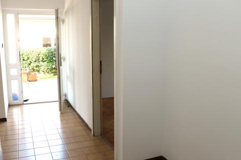 POREČ-stan u prizemlju s okućnicom