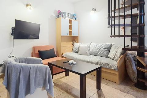 Istra, Vrsar - dvoetažni stan s terasom