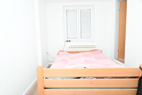 Zagreb, Gornje Vrapče - trosoban stan, garaža, dvori&scaron;te