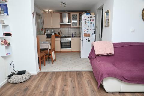 Zagreb, Gornje Vrapče - trosoban stan, garaža, dvori&scaron;te