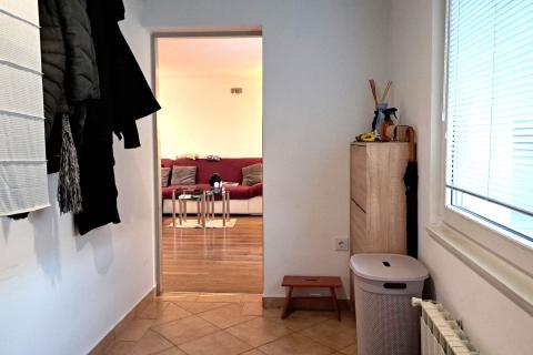 Zagreb, Gornje Vrapče - trosoban stan, garaža, dvori&scaron;te