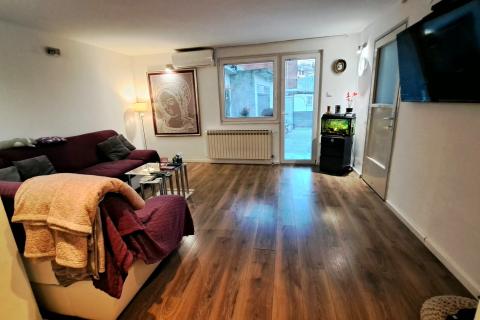 Zagreb, Gornje Vrapče - trosoban stan, garaža, dvori&scaron;te