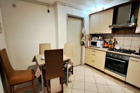 Zagreb, Gornje Vrapče - trosoban stan, garaža, dvori&scaron;te