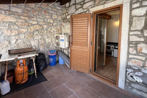 Istra, Vrsar - dvoetažni stan s terasom