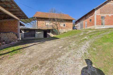 Bedenica, Sv. Ivan Zelina, kuća sa &scaron;talom i vinskim podrumom