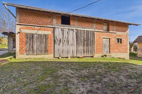 Bedenica, Sv. Ivan Zelina, kuća sa &scaron;talom i vinskim podrumom