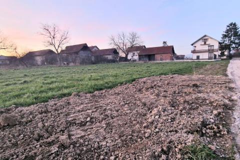 Zagreb, Odranski obrež-građevinsko zemlji&scaron;te 782m2