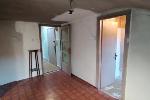 Rijeka, Centar, dvosoban klasičan stan 54 m2 