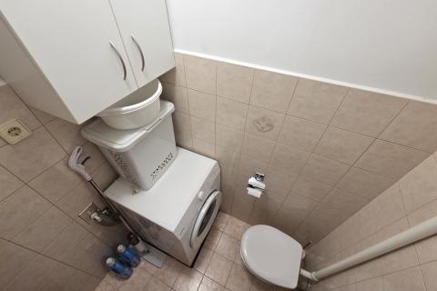 Rijeka, &Scaron;kurinje, Trosoban stan s balkonom, 84m2