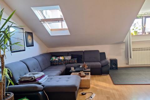 Zagreb, Novi Zagreb: Atraktivan, dvoetažni stan