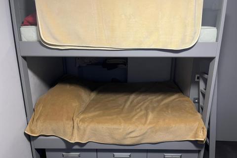 Ba&scaron;ka - prekrasno uređen stan 14m2 blizu mora