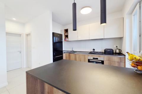 Rijeka, Turnić, trosoban stan - luksuzna oaza s pogledom na more