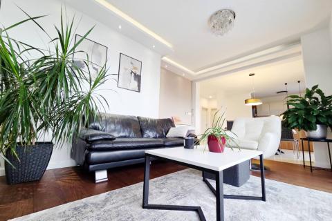 Rijeka, Turnić, trosoban stan - luksuzna oaza s pogledom na more