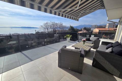 Rijeka, Turnić, trosoban stan - luksuzna oaza s pogledom na more