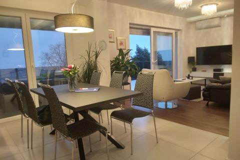 Rijeka, Turnić, trosoban stan - luksuzna oaza s pogledom na more