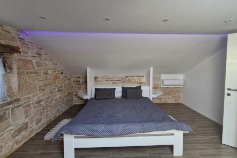 Istra, Barban, Hrboki - kamena kuća s bazenom 100 m2