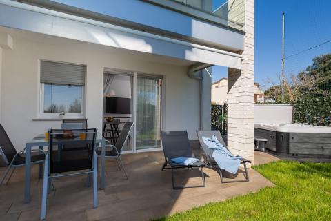 Flat/Appartement Novigrad, 49,22m2