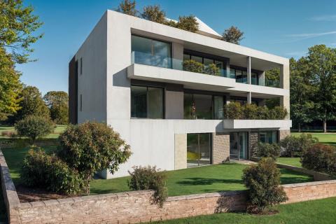 Rovinj - Stan u prizemlju s vrtom i garažom