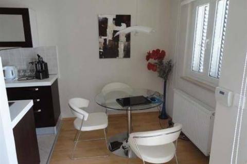 Rijeka, Zamet, 1S+DB stan s balkonom, lift, parking, pogled