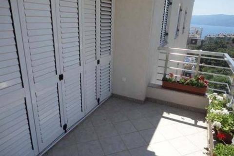 Rijeka, Zamet, 1S+DB stan s balkonom, lift, parking, pogled