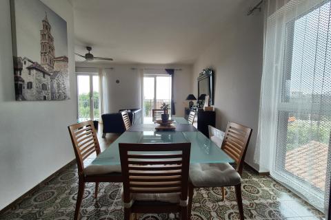 Flat/Appartement Pobri, Opatija - Okolica, 125m2