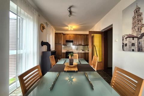 Flat/Appartement Pobri, Opatija - Okolica, 125m2