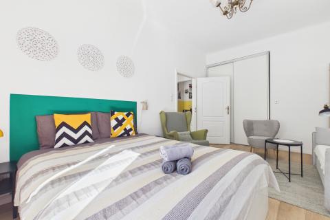 Zagreb, Donji Grad - mali stan 36 m2, tramvaj zona, vrt