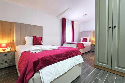 Istra, Umag okolica-renovirani pansion sa 16 soba