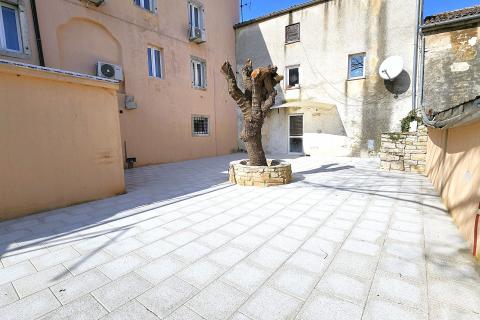 Istra, Umag okolica-renovirani pansion sa 16 soba