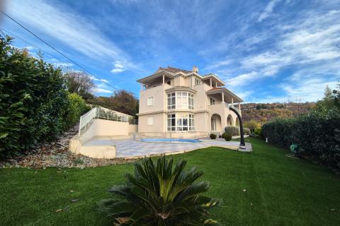 Huis Poljane, Opatija - Okolica, 550m2