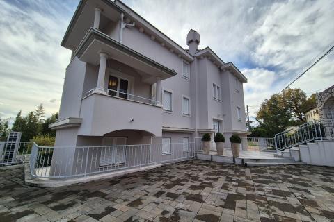 Huis Poljane, Opatija - Okolica, 550m2