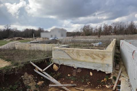 Bouwgrond Kanfanar, 400m2