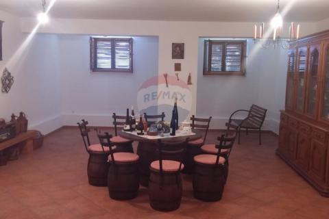 Huis Poljane, Opatija - Okolica, 332m2