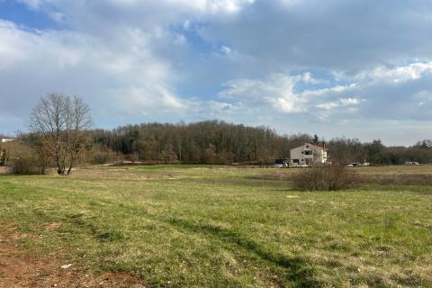 Bouwgrond Pićan, 695m2