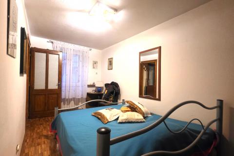 Istra,Brtonigla-Kamena istarska kuća u centru,balkon,mansarda