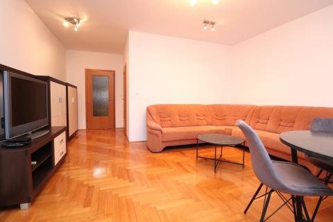 Tre&scaron;njevka &ndash; Kranjčevićeva, dvosobni stan s parkingom, 64m2