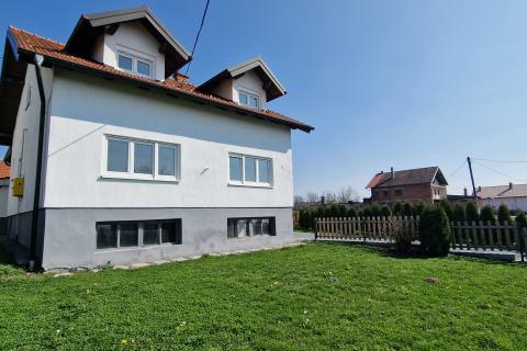 POPOVAČA, Veliko brdo-samostojeća kuća sa imanjem