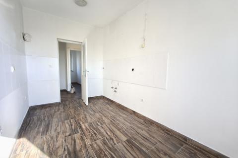 Rijeka, Matulji - trosoban stan  s balkonom