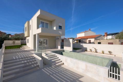 Istra,Ližnjan - kuća sa otvorenim pogledom na more