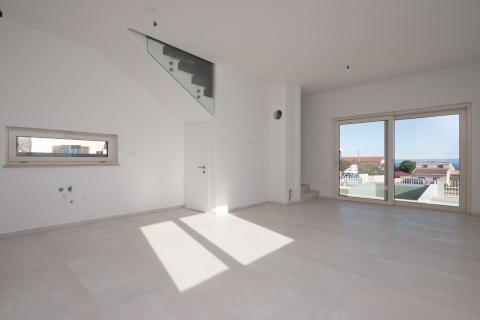 Istra,Ližnjan - kuća sa otvorenim pogledom na more