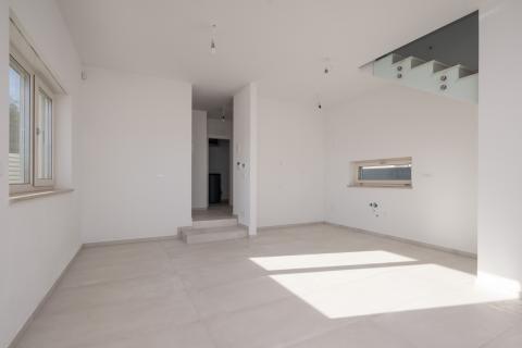 Istra,Ližnjan - kuća sa otvorenim pogledom na more