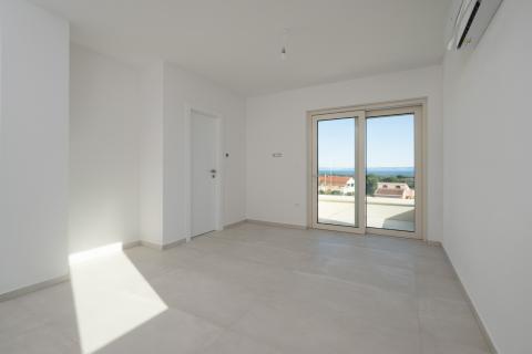 Istra,Ližnjan - kuća sa otvorenim pogledom na more