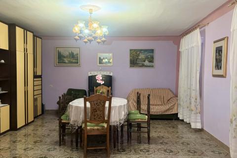 Haus Svetvinčenat, 400m2