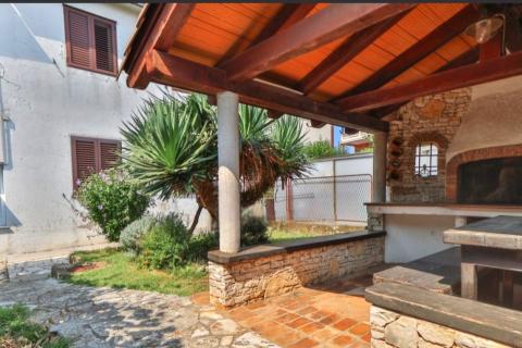 Istra,Poreč- Stan s vrtom 800 m od centra i plaže